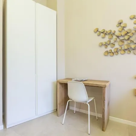 Sp15 -isola- Super Large Daire